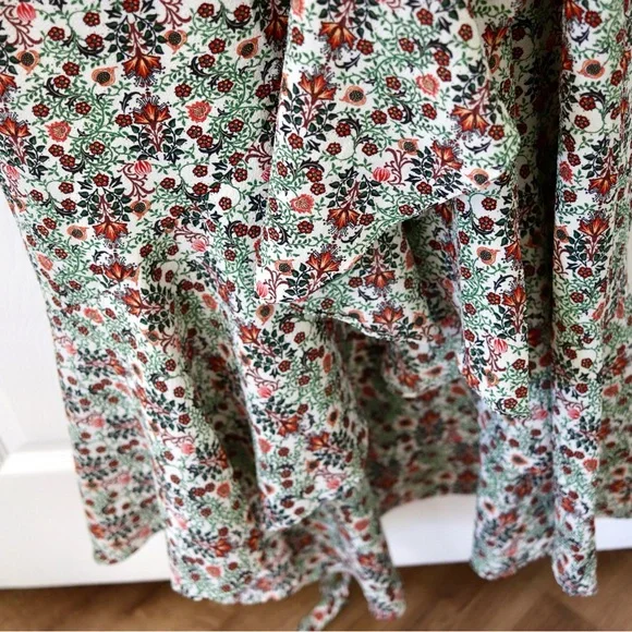 Floral wrap Tie-Waist Maxi Dress in Green & Red feminine whimsical - Picture 7 of 8